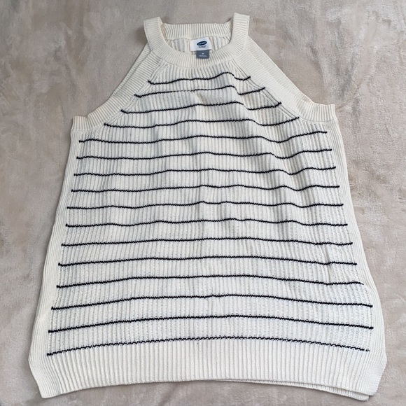 BUNDLE (2) Old Navy Women’s Sweater Tank Tops - Picture 4 of 7